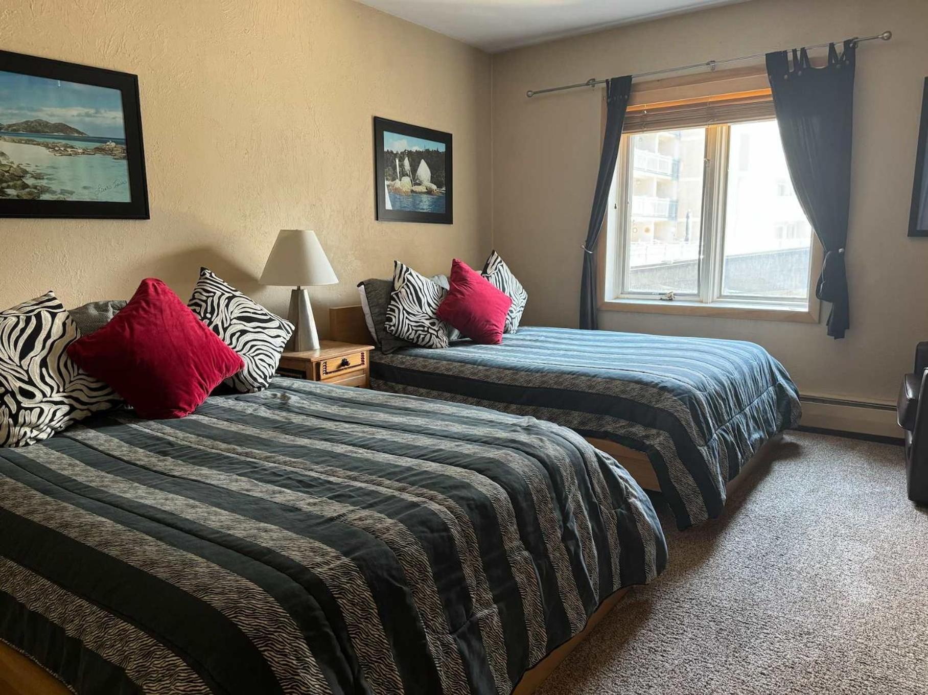 Location In The Heart Of Lions Head, Lockers, Jacuzzi And Pool Vail