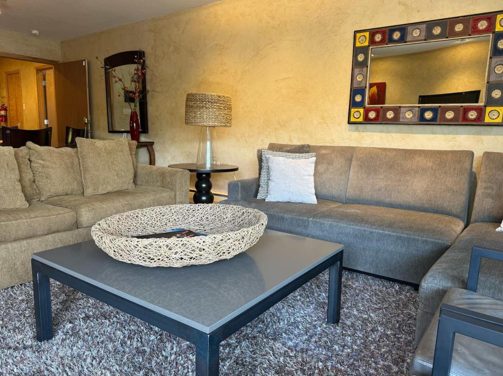 Apartment Location In The Heart Of Lions Head, Lockers, Jacuzzi And Pool *